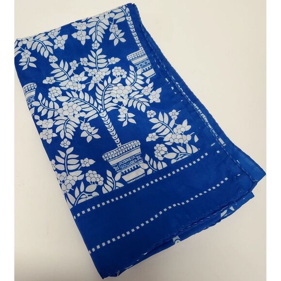 VTG Scarf Robinson Golluber Cornflower Blue/White Topiary Flower Poly Rectangle - Picture 4 of 5